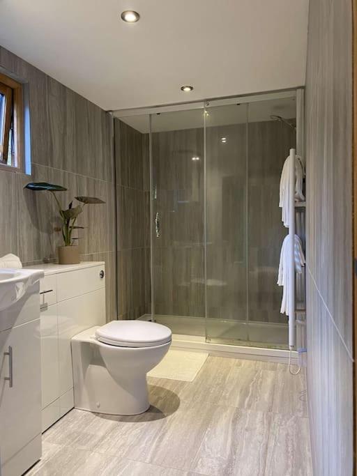 Cosy 1 Bedroom Country Lodge With Free Parking Watlington  المظهر الخارجي الصورة